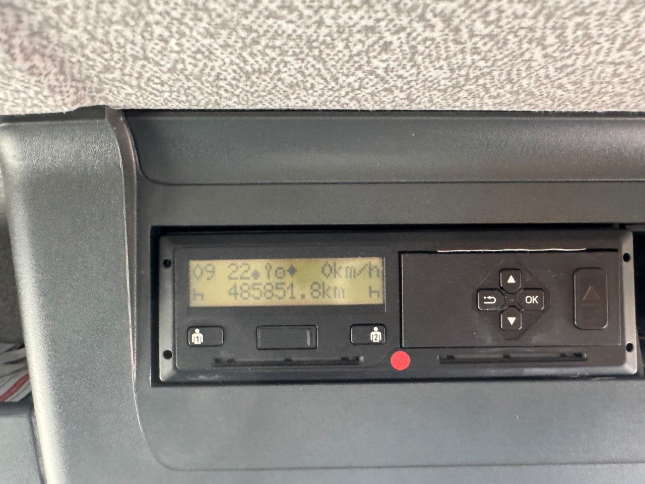 MAN 15.290 4X2 Koffer mit Hebebühne AHK - Autocarro furgonato: foto 4 MAN 15.290 4X2 Koffer mit Hebebühne AHK - Autocarro furgonato: foto 4