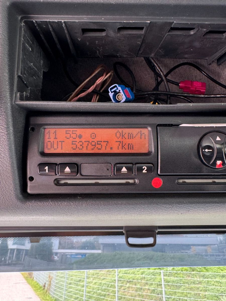 MAN 26.40 6X2 Multilift Abroller - Autocarro scarrabile: foto 2 MAN 26.40 6X2 Multilift Abroller - Autocarro scarrabile: foto 2