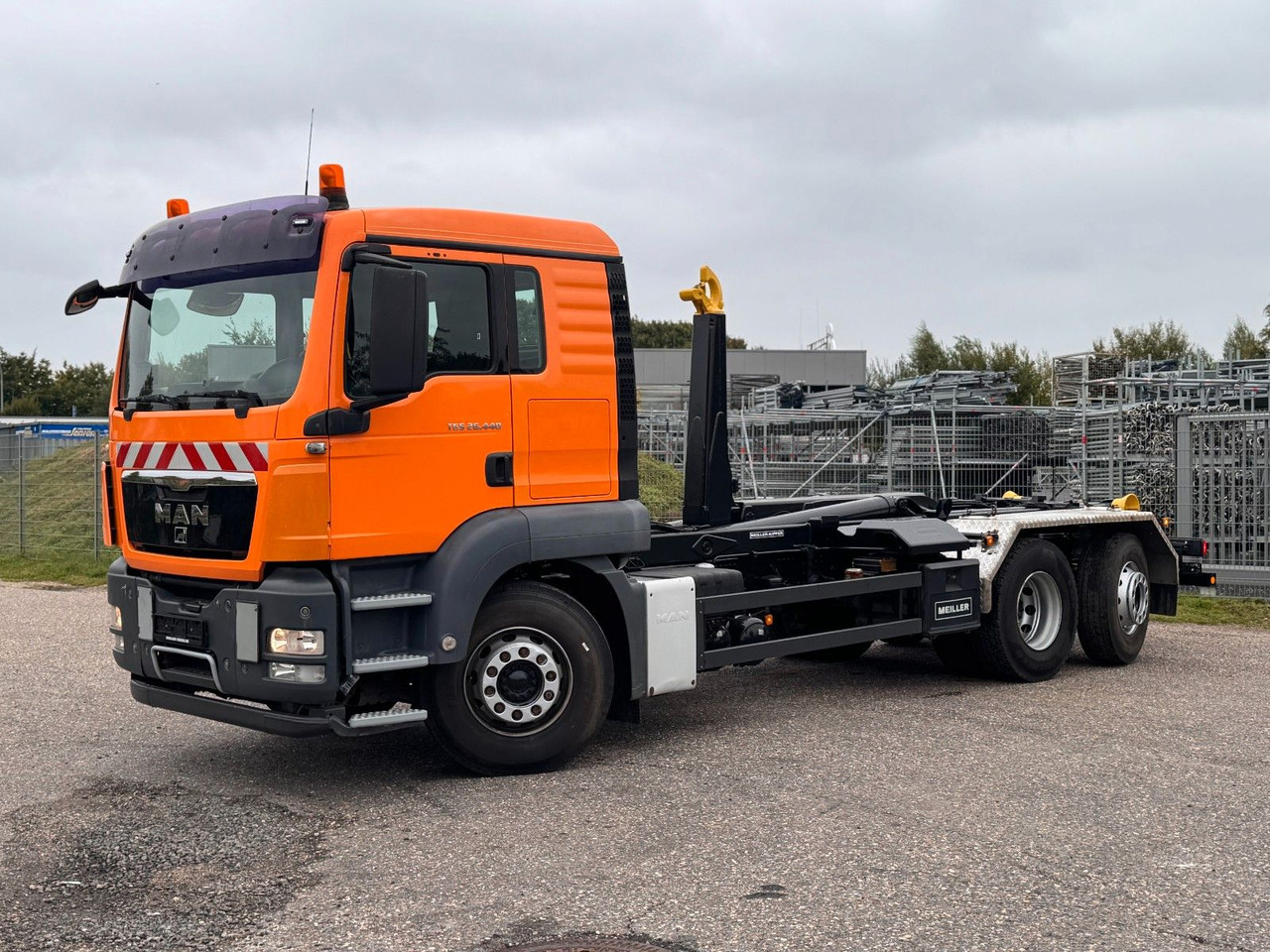 MAN 26.440 6X2 Meiller RK 20.70 mit Funk - Autocarro scarrabile: foto 1 MAN 26.440 6X2 Meiller RK 20.70 mit Funk - Autocarro scarrabile: foto 1