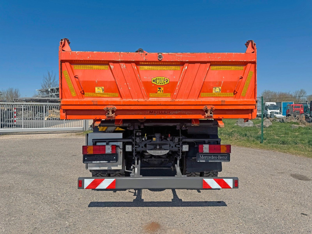 Mercedes-Benz 1844 4x4 Meiller 3S Bordmatik Palfinger PK16001K - Autocarro ribaltabile: foto 4 Mercedes-Benz 1844 4x4 Meiller 3S Bordmatik Palfinger PK16001K - Autocarro ribaltabile: foto 4