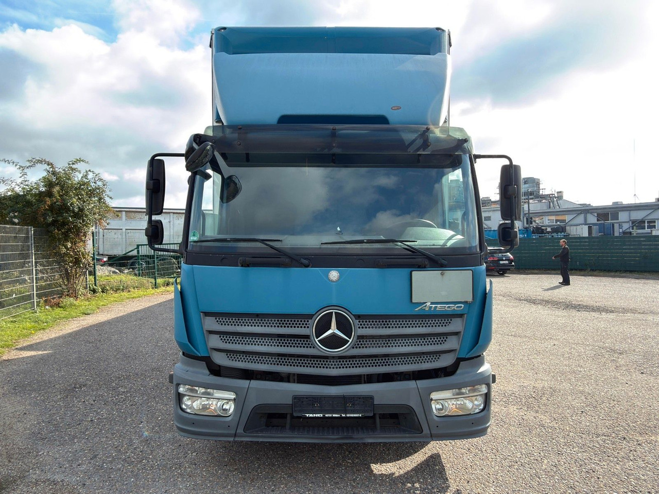 Mercedes-Benz 818 4X2 Pritsche & Plane & Tang Pritsche & Plane Mercedes-Benz 818 4X2 Pritsche & Plane & Tang Pritsche & Plane - Furgone centinato: foto 4 Mercedes-Benz 818 4X2 Pritsche & Plane & Tang Pritsche & Plane Mercedes-Benz 818 4X2 Pritsche & Plane & Tang Pritsche & Plane - Furgone centinato: foto 4