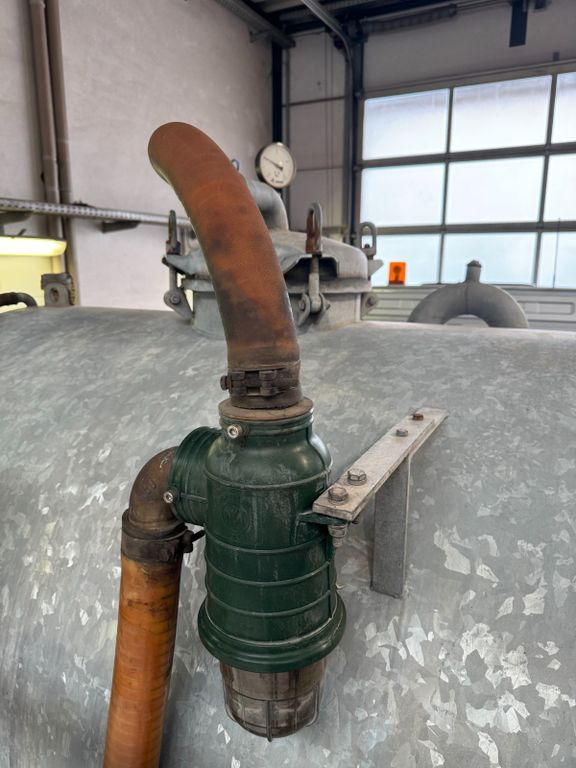 Mercedes-Benz 818 4X2 ROM Toilettenwagen Mercedes-Benz 818 4X2 ROM Toilettenwagen 6 Plätze - Autospurgo: foto 5 Mercedes-Benz 818 4X2 ROM Toilettenwagen Mercedes-Benz 818 4X2 ROM Toilettenwagen 6 Plätze - Autospurgo: foto 5