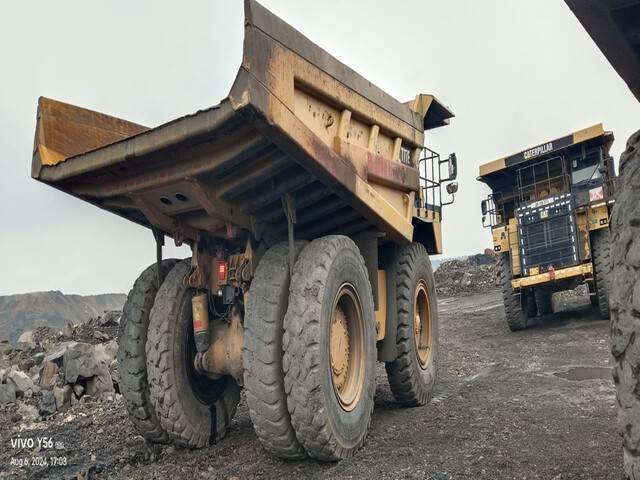CAT 777E - Dumper rigido: foto 3 CAT 777E - Dumper rigido: foto 3