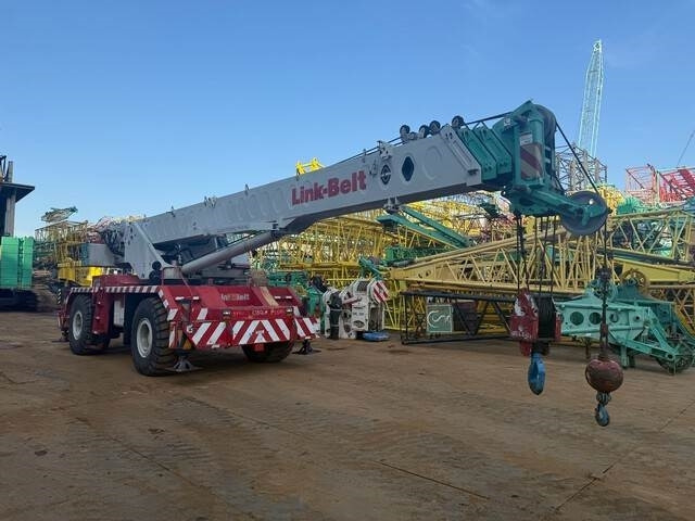 Link-Belt RTC8050-2 - Gru fuoristrada: foto 4 Link-Belt RTC8050-2 - Gru fuoristrada: foto 4