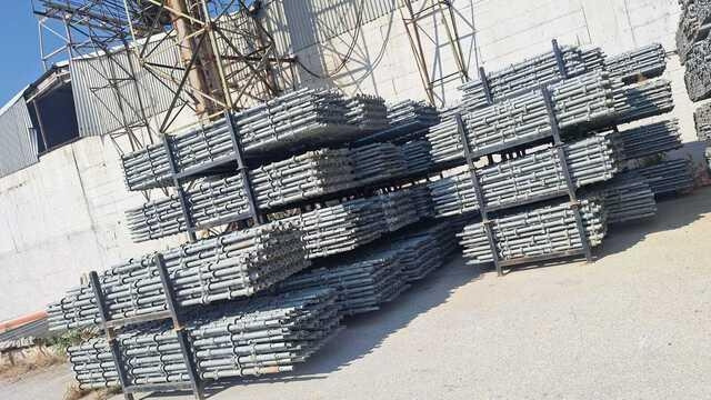 Quantity of Scaffolding - Attrezzatura da costruzione: foto 1 Quantity of Scaffolding - Attrezzatura da costruzione: foto 1