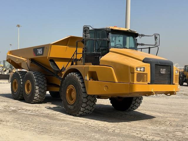 CAT 745 - Dumper articolato: foto 4 CAT 745 - Dumper articolato: foto 4