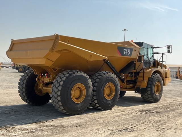 CAT 745 - Dumper articolato: foto 2 CAT 745 - Dumper articolato: foto 2