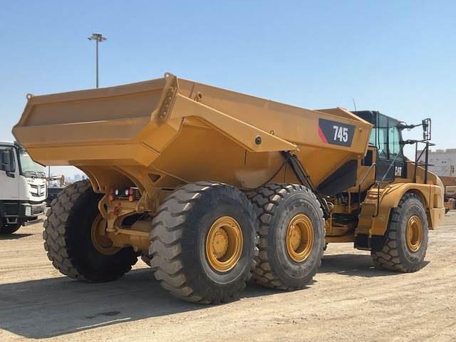 CAT 745 - Dumper articolato: foto 3 CAT 745 - Dumper articolato: foto 3