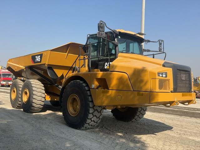 CAT 745 - Dumper articolato: foto 4 CAT 745 - Dumper articolato: foto 4