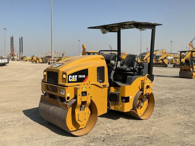 CAT CB34B - Rullo stradale: foto 1 CAT CB34B - Rullo stradale: foto 1