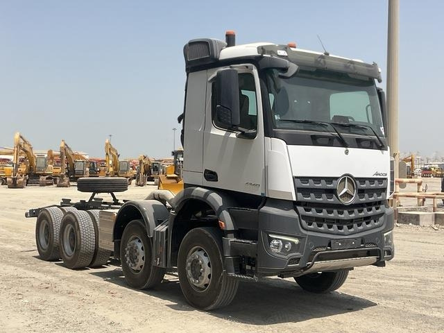 Mercedes-Benz Arocs 4240 - Autocarro telaio: foto 4 Mercedes-Benz Arocs 4240 - Autocarro telaio: foto 4