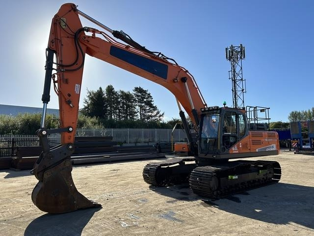 Doosan DX300LC-5 - Escavatore cingolato: foto 1 Doosan DX300LC-5 - Escavatore cingolato: foto 1