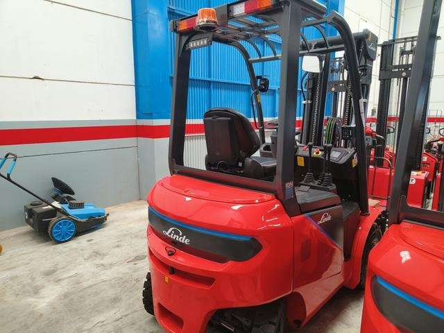 Linde E20 PBHP-01 - Carrello elevatore elettrico: foto 4 Linde E20 PBHP-01 - Carrello elevatore elettrico: foto 4