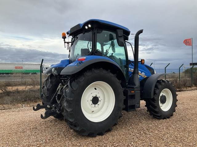 New Holland T6.145 - Trattore: foto 3 New Holland T6.145 - Trattore: foto 3