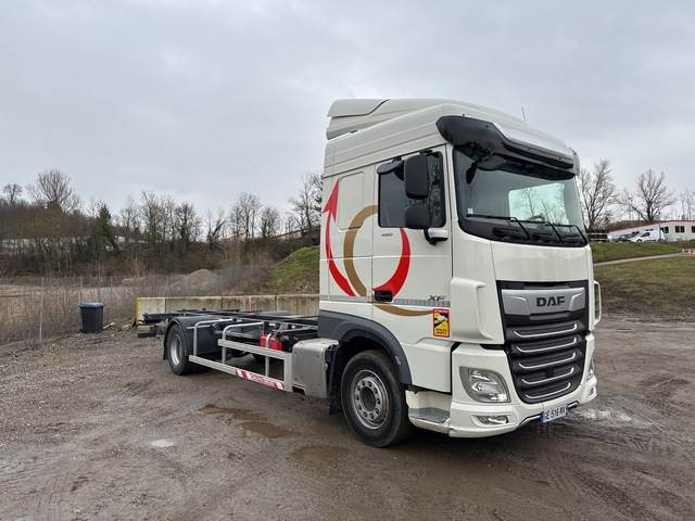 DAF XF450 - Autocarro portacontainer/ Caisse interchangeable: foto 4 DAF XF450 - Autocarro portacontainer/ Caisse interchangeable: foto 4