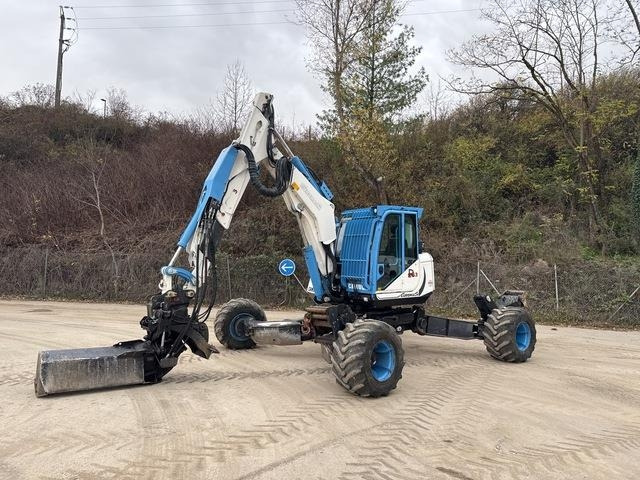 Euromach R1253 - Escavatore gommato: foto 2 Euromach R1253 - Escavatore gommato: foto 2