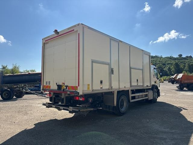 Renault C380 - Autocarro furgonato: foto 4 Renault C380 - Autocarro furgonato: foto 4