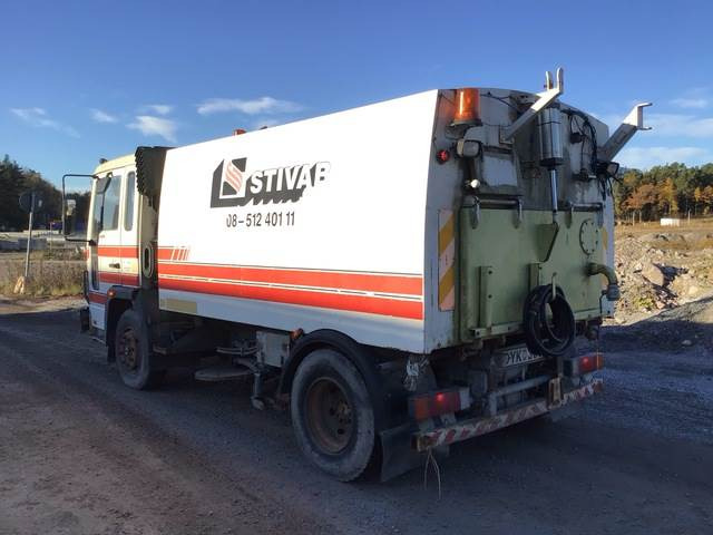 Volvo FL611 - Spazzatrice stradale: foto 2 Volvo FL611 - Spazzatrice stradale: foto 2