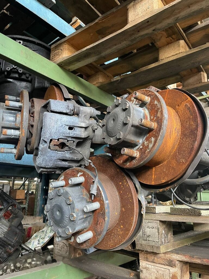 46392233 IVECO - Asse posteriore per Camion: foto 3 46392233 IVECO - Asse posteriore per Camion: foto 3