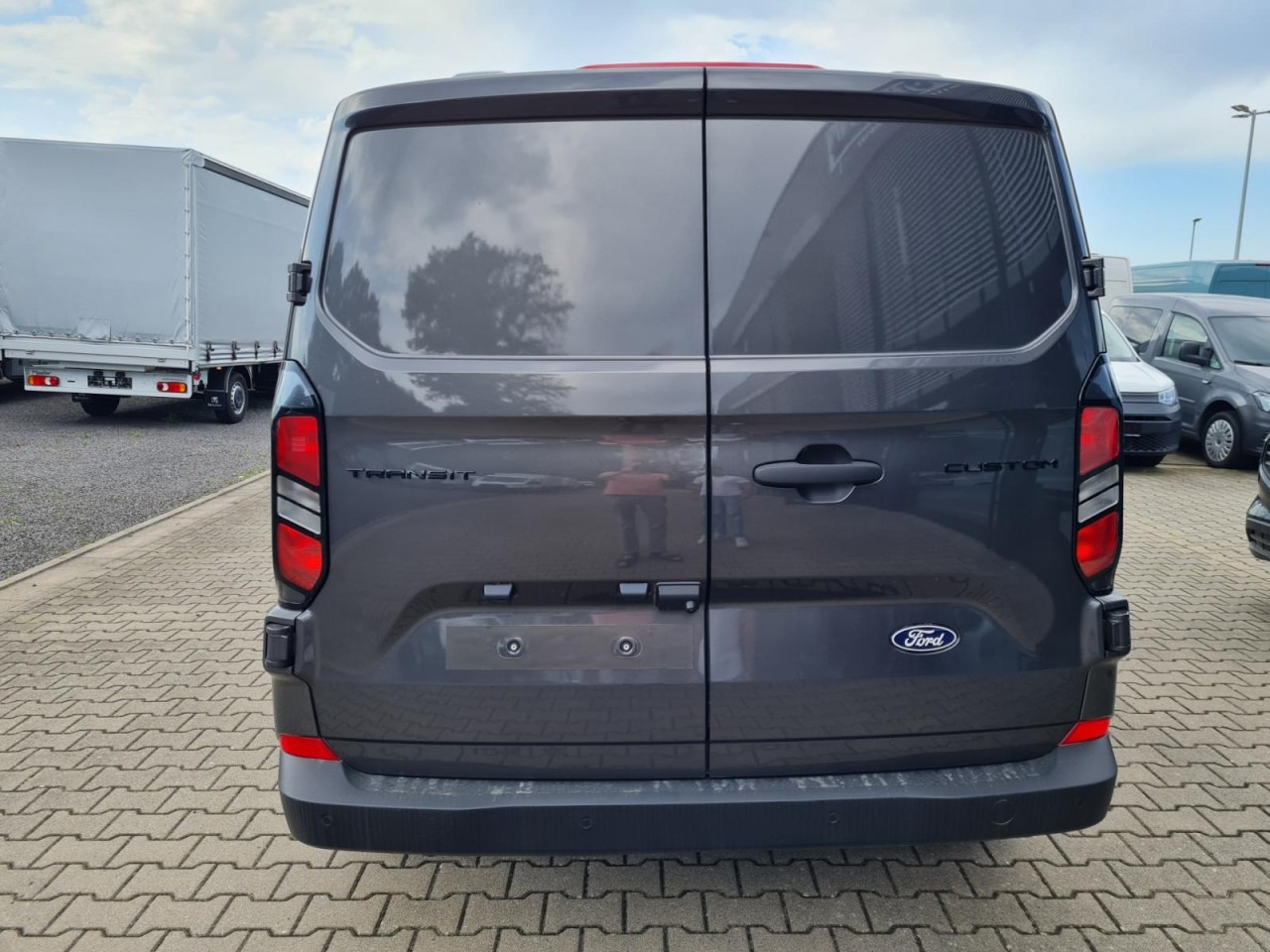 Ford Custom Kasten 320 L2 Trend Doka 5-Sitze KAMERA TEMPO - Furgoncino, Furgone doppia cabina: foto 5 Ford Custom Kasten 320 L2 Trend Doka 5-Sitze KAMERA TEMPO - Furgoncino, Furgone doppia cabina: foto 5