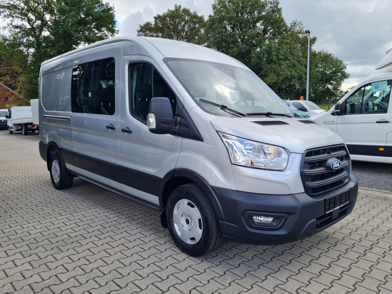 Ford Transit 3,5t Kasten Doka TDCi L3 Trend AHK PDC KAMERA - Furgone chiuso, Furgone doppia cabina: foto 3 Ford Transit 3,5t Kasten Doka TDCi L3 Trend AHK PDC KAMERA - Furgone chiuso, Furgone doppia cabina: foto 3