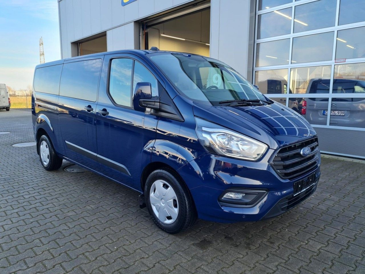 Ford Transit Custom Kombi 320 L2 Trend 9 Sitze KLIMA - Pulmino: foto 3 Ford Transit Custom Kombi 320 L2 Trend 9 Sitze KLIMA - Pulmino: foto 3