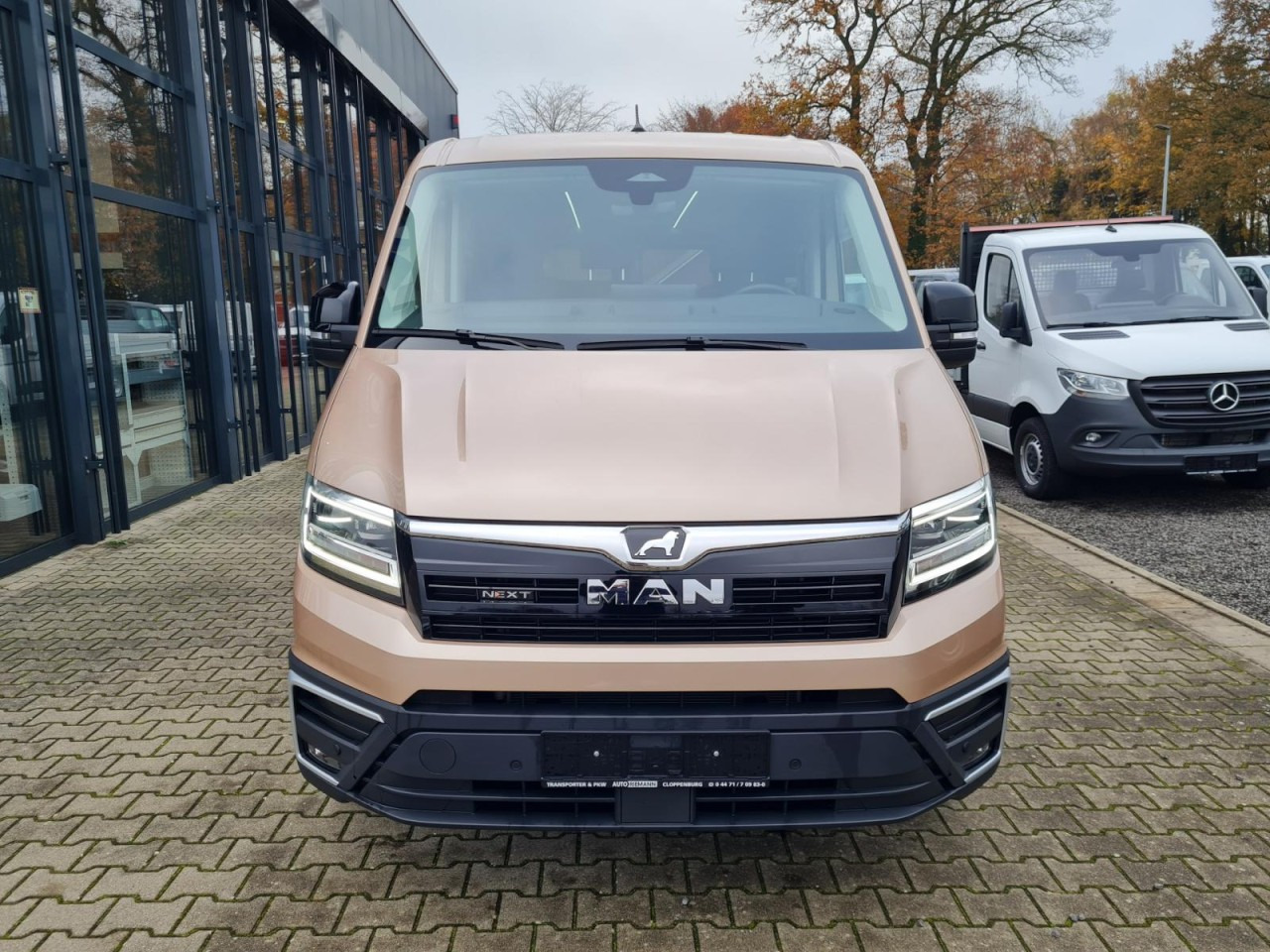 Man TGE 3.180 TDi Kombi 9 Sitze ALU KAMERA LED LEDER Sonderumbau - Minibus, Pulmino: foto 2 Man TGE 3.180 TDi Kombi 9 Sitze ALU KAMERA LED LEDER Sonderumbau - Minibus, Pulmino: foto 2