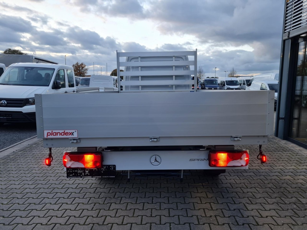 Mercedes-Benz Sprinter 317 CDI Pritsche L3 lang RWD KLIMA TEMPOMAT - Furgone con cassone fisso: foto 5 Mercedes-Benz Sprinter 317 CDI Pritsche L3 lang RWD KLIMA TEMPOMAT - Furgone con cassone fisso: foto 5