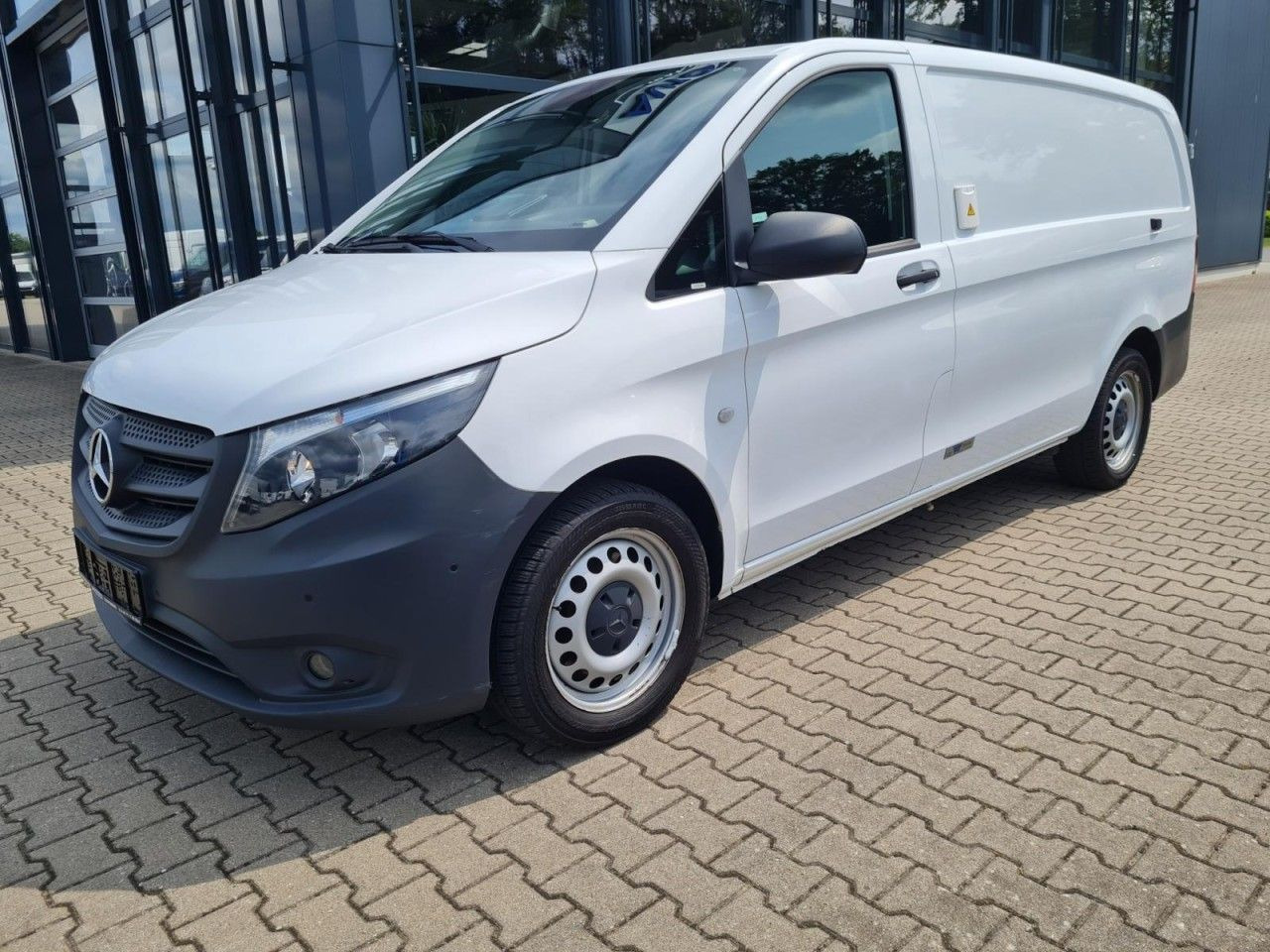 Mercedes-Benz Vito 116 Cdi Kühlkasten lang Stand/Fahrkühl HEIZ - Furgone frigo: foto 2 Mercedes-Benz Vito 116 Cdi Kühlkasten lang Stand/Fahrkühl HEIZ - Furgone frigo: foto 2