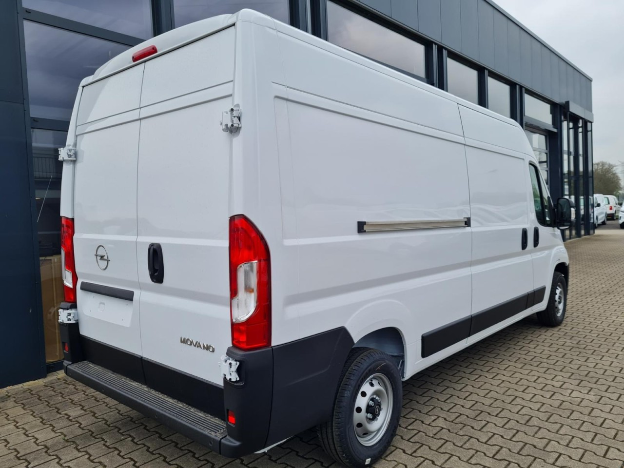 Opel Movano Kasten 2.2 HDI 180 L3H2 Klima NAVI TEMPOMAT - Furgone chiuso: foto 4 Opel Movano Kasten 2.2 HDI 180 L3H2 Klima NAVI TEMPOMAT - Furgone chiuso: foto 4