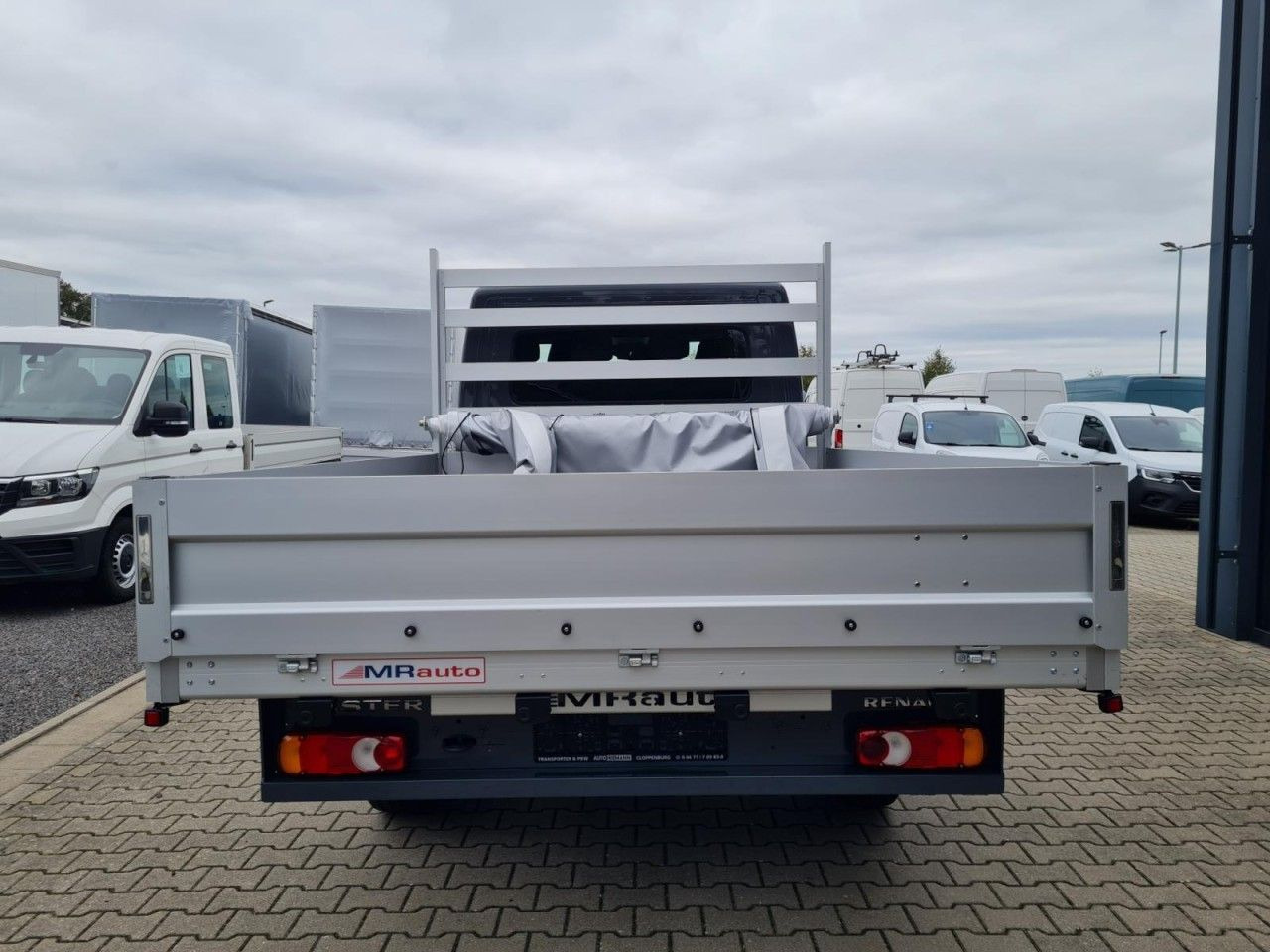 Renault Master 35 New Doka lang L3 AG Klima Komfort Temp - Furgone con cassone fisso, Furgone doppia cabina: foto 5 Renault Master 35 New Doka lang L3 AG Klima Komfort Temp - Furgone con cassone fisso, Furgone doppia cabina: foto 5
