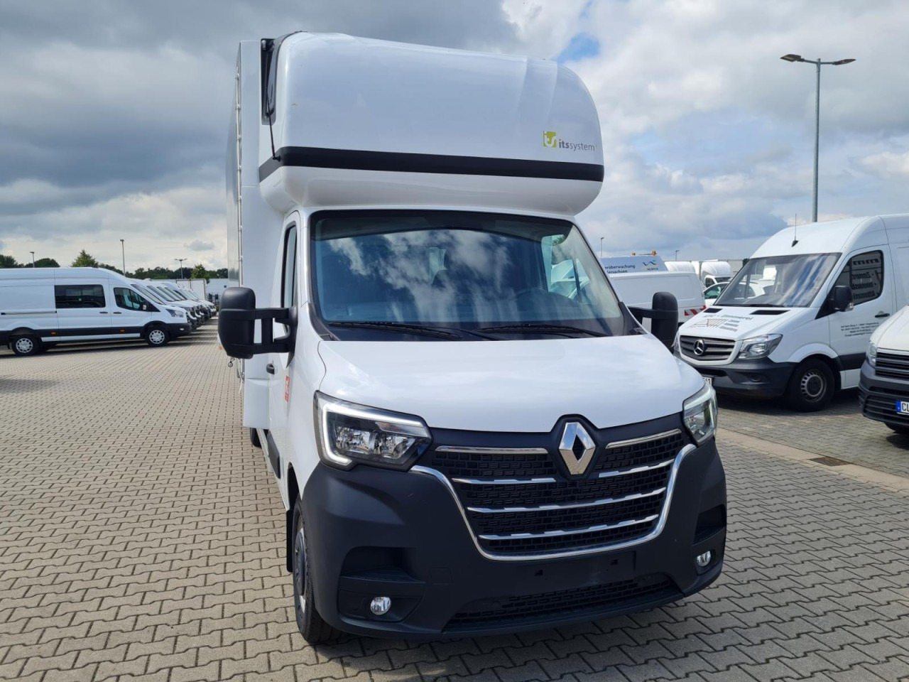 Renault Master 35 Pritsche Schiebe Plane Schlafkab. STHZ - Furgone centinato: foto 2 Renault Master 35 Pritsche Schiebe Plane Schlafkab. STHZ - Furgone centinato: foto 2