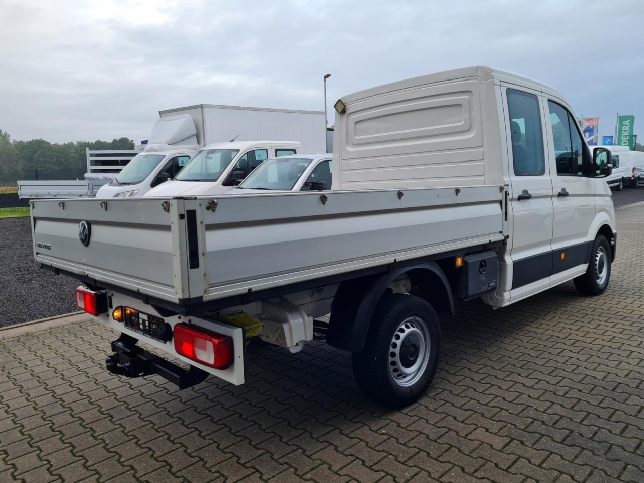 Volkswagen Crafter 35 Doka MR Pritsche AHK Klima 7 Sitzer - Furgone con cassone fisso, Furgone doppia cabina: foto 5 Volkswagen Crafter 35 Doka MR Pritsche AHK Klima 7 Sitzer - Furgone con cassone fisso, Furgone doppia cabina: foto 5