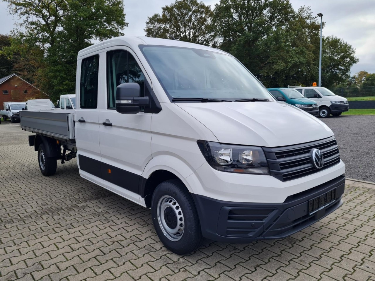 Volkswagen Crafter 35 Doka TDI Pritsche lang L4 KLIMA TEMPOMAT - Furgone con cassone fisso, Furgone doppia cabina: foto 3 Volkswagen Crafter 35 Doka TDI Pritsche lang L4 KLIMA TEMPOMAT - Furgone con cassone fisso, Furgone doppia cabina: foto 3