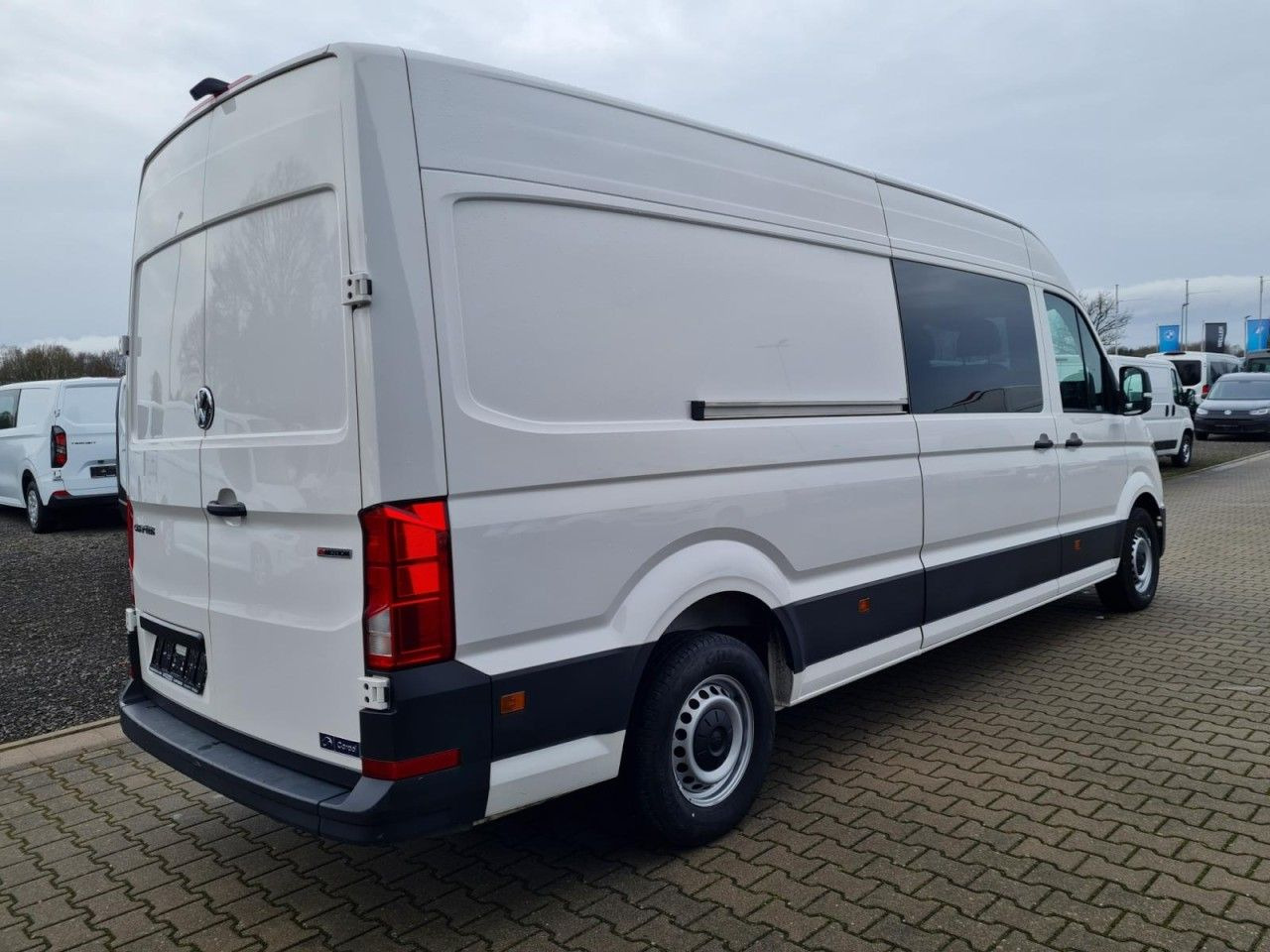 Volkswagen Crafter 35 Kasten 4MOTION L4H3 Plus Doka 7-Sitze - Furgone chiuso, Furgone doppia cabina: foto 4 Volkswagen Crafter 35 Kasten 4MOTION L4H3 Plus Doka 7-Sitze - Furgone chiuso, Furgone doppia cabina: foto 4