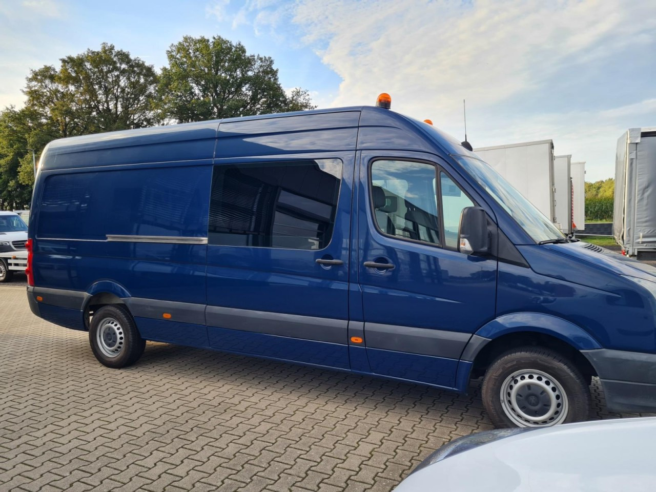 Volkswagen Crafter 35 Kasten Doka 5 Sitze AHK 3.5to REGALSYSTEM - Furgone chiuso, Furgone doppia cabina: foto 3 Volkswagen Crafter 35 Kasten Doka 5 Sitze AHK 3.5to REGALSYSTEM - Furgone chiuso, Furgone doppia cabina: foto 3