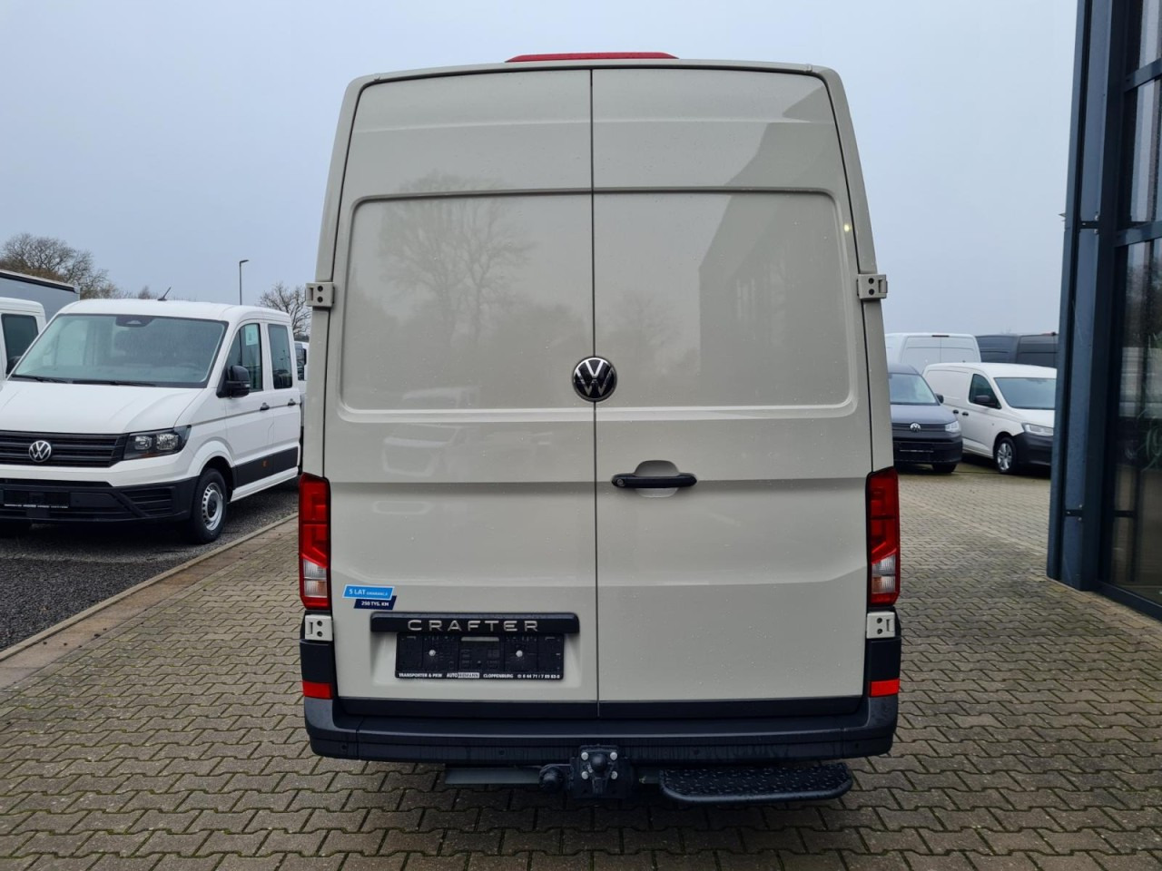 Volkswagen Crafter 35 Kasten TDI LR L4H3 AHK LED Tempom - Furgone chiuso: foto 5 Volkswagen Crafter 35 Kasten TDI LR L4H3 AHK LED Tempom - Furgone chiuso: foto 5