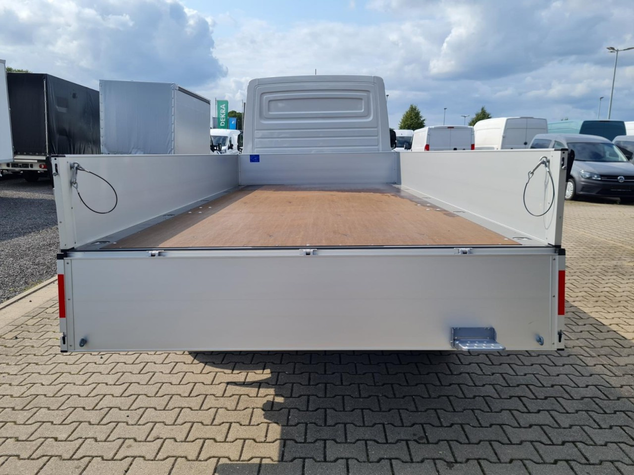 Volkswagen Crafter 35 Pritsche L4 lang KLIMA NAVI/APP TEMPOMAT - Furgone con cassone fisso: foto 5 Volkswagen Crafter 35 Pritsche L4 lang KLIMA NAVI/APP TEMPOMAT - Furgone con cassone fisso: foto 5