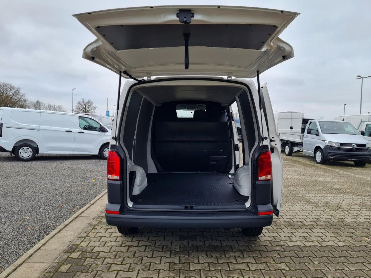 Furgoncino Volkswagen T6.1 Kasten KR Heckklappe KAMERA KLIMA Navi App: foto 20