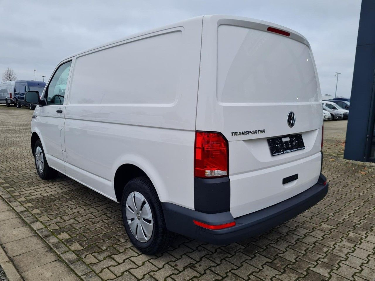 Furgoncino Volkswagen T6.1 Kasten KR Heckklappe KAMERA KLIMA Navi App: foto 6