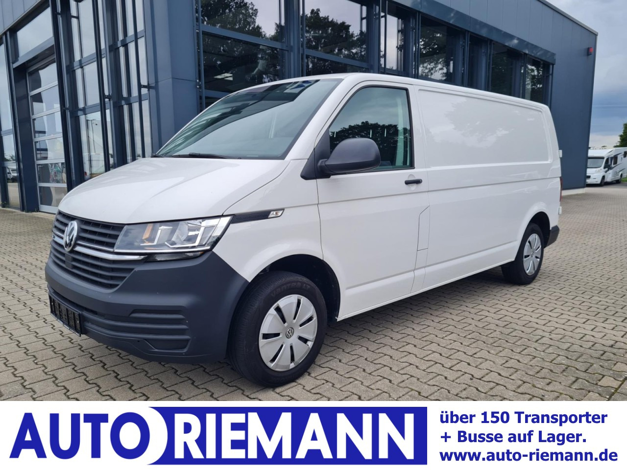Volkswagen T6.1 Kasten TDi lang Flügeltüren KLIMA Verkleidungen - Furgoncino: foto 1 Volkswagen T6.1 Kasten TDi lang Flügeltüren KLIMA Verkleidungen - Furgoncino: foto 1