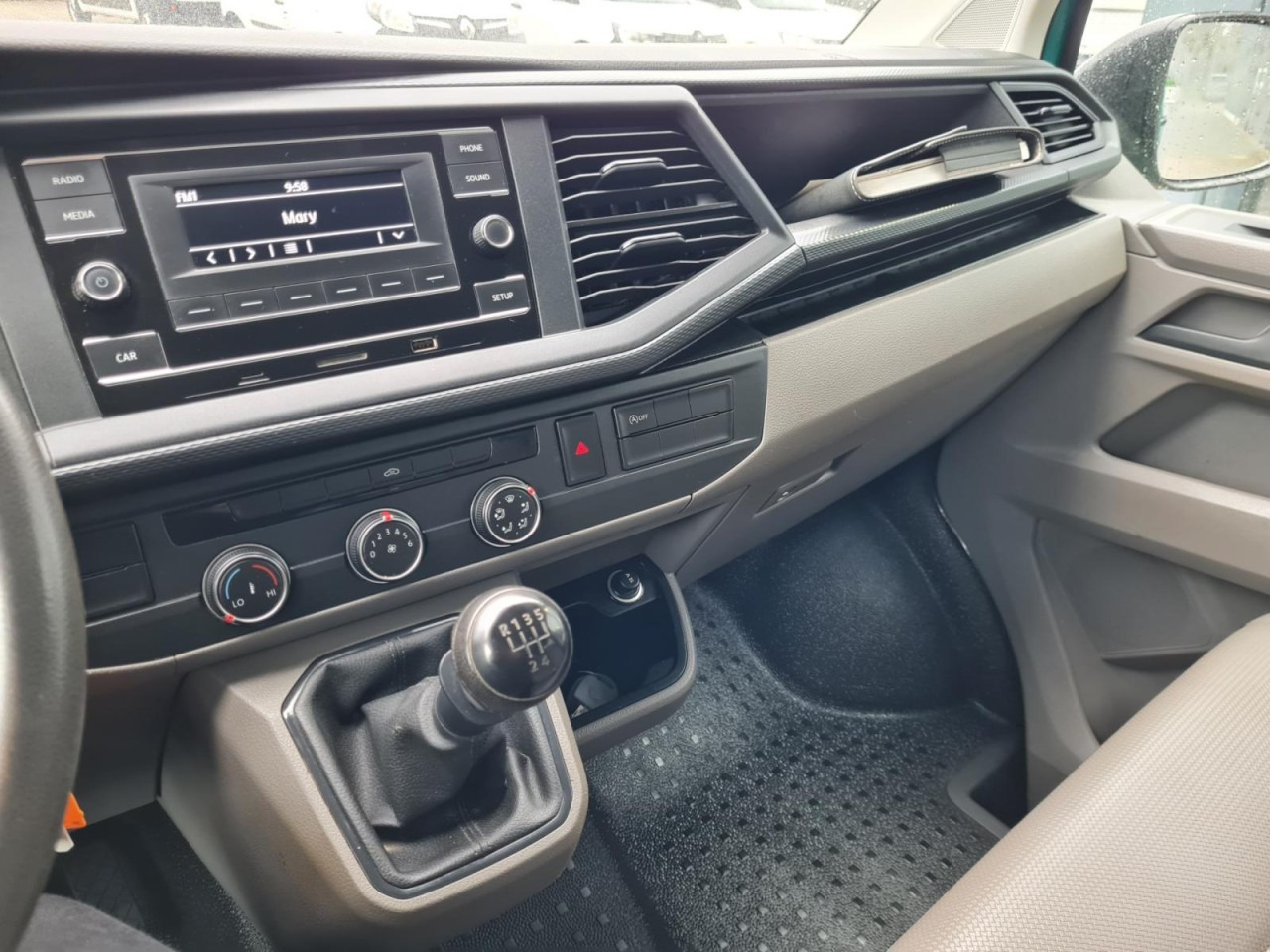 Leasing di  Volkswagen T6.1 Pritsche Doka 6-Sitze TDI AHK Volkswagen T6.1 Pritsche Doka 6-Sitze TDI AHK: foto 12