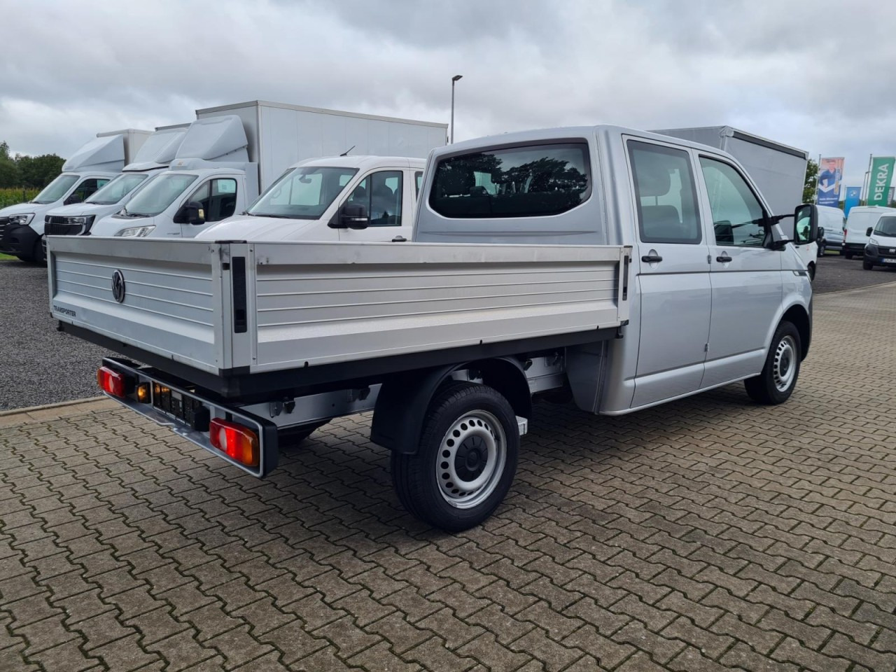 Volkswagen T6.1 Pritsche LR Doka 6-Sitze KLIMA - Furgone con cassone fisso, Furgone doppia cabina: foto 4 Volkswagen T6.1 Pritsche LR Doka 6-Sitze KLIMA - Furgone con cassone fisso, Furgone doppia cabina: foto 4