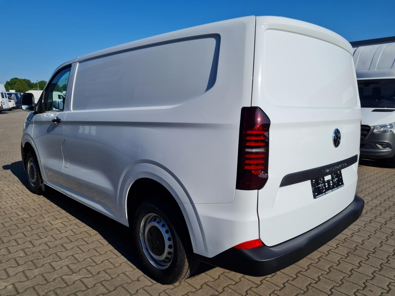 Volkswagen T7 Kasten Tdi KR Heckklappe PDC KLIMA TEMPOMAT - Furgoncino: foto 4 Volkswagen T7 Kasten Tdi KR Heckklappe PDC KLIMA TEMPOMAT - Furgoncino: foto 4