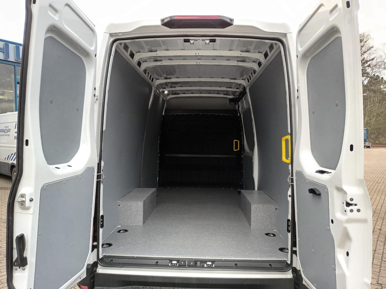 Iveco 35S16A8V AHK, ACC, LED-SCHEINWERFER ab 0% - Furgone chiuso: foto 5 Iveco 35S16A8V AHK, ACC, LED-SCHEINWERFER ab 0% - Furgone chiuso: foto 5