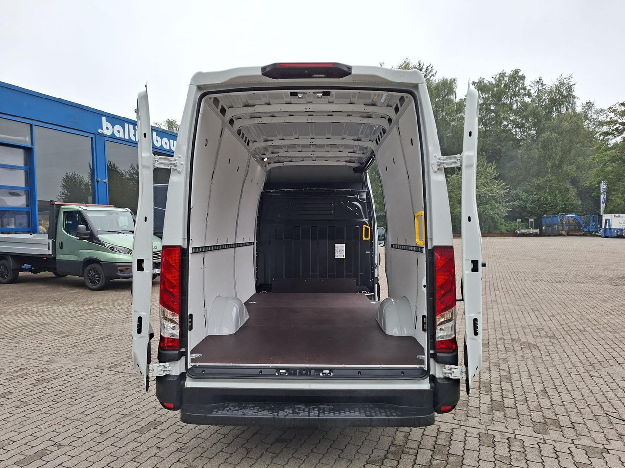 Iveco 35S16A8V Klima, Radio, Kamera ab 0% Finanzierbar - Furgone chiuso: foto 5 Iveco 35S16A8V Klima, Radio, Kamera ab 0% Finanzierbar - Furgone chiuso: foto 5