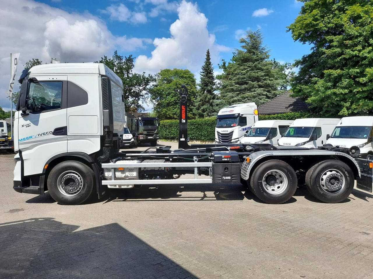 Iveco AD280X46Y/PS ON HIAB 490PS Lenk-Lift - Autocarro ribaltabile: foto 2 Iveco AD280X46Y/PS ON HIAB 490PS Lenk-Lift - Autocarro ribaltabile: foto 2