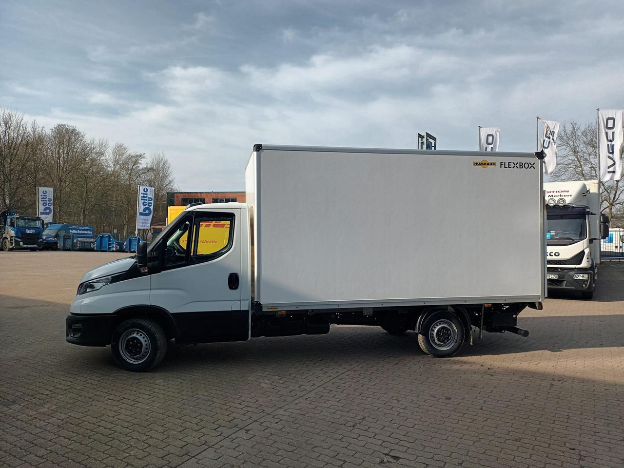 Iveco Daily 35S14HE Koffer LBW, Rückfahrkamera 2x a... - Furgone box: foto 2 Iveco Daily 35S14HE Koffer LBW, Rückfahrkamera 2x a... - Furgone box: foto 2