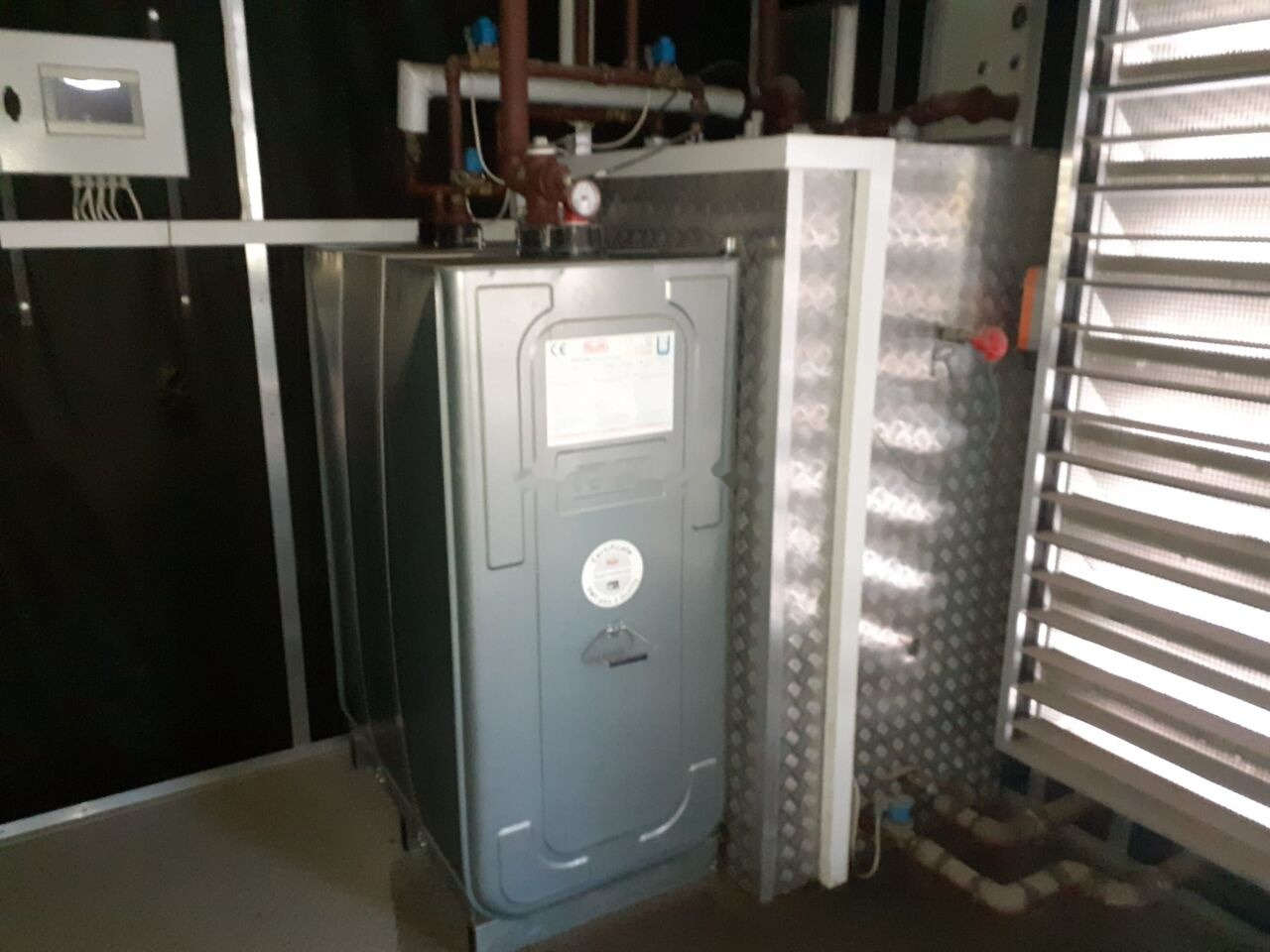 Stamford Generator Nowy1300 KW 1650 KVA STAMFORD CUMMINS - Gruppo elettrogeno: foto 4 Stamford Generator Nowy1300 KW 1650 KVA STAMFORD CUMMINS - Gruppo elettrogeno: foto 4