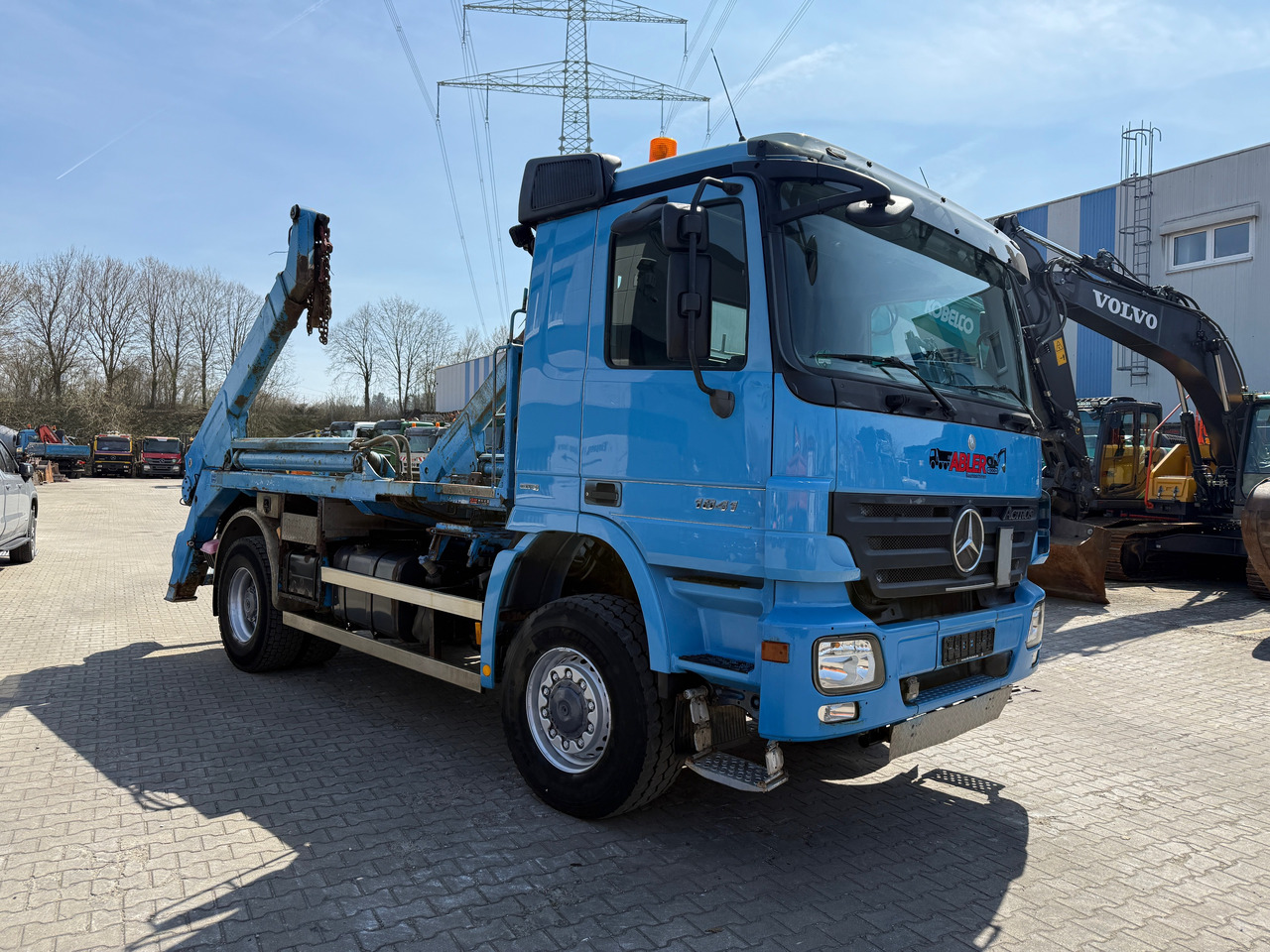 Mercedes-Benz 1841 Actros MP2 Absetzkipper 4x4 Allrad Klima - Autocarro multibenna: foto 4 Mercedes-Benz 1841 Actros MP2 Absetzkipper 4x4 Allrad Klima - Autocarro multibenna: foto 4